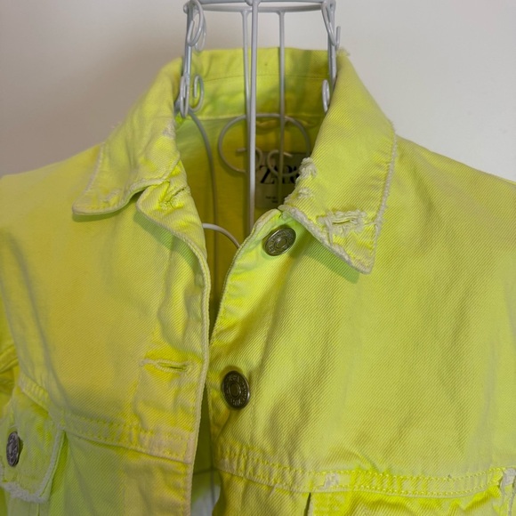 Zara Women’s Neon Green yellow Denim Distressed Crop Jeans Jacket Size XS - Picture 2 of 8